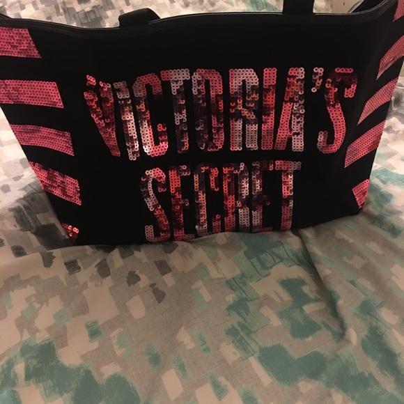 Victoria's Secret Handbags - Victoria's secret tote bag